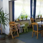 Mikolaj Panzió 3*